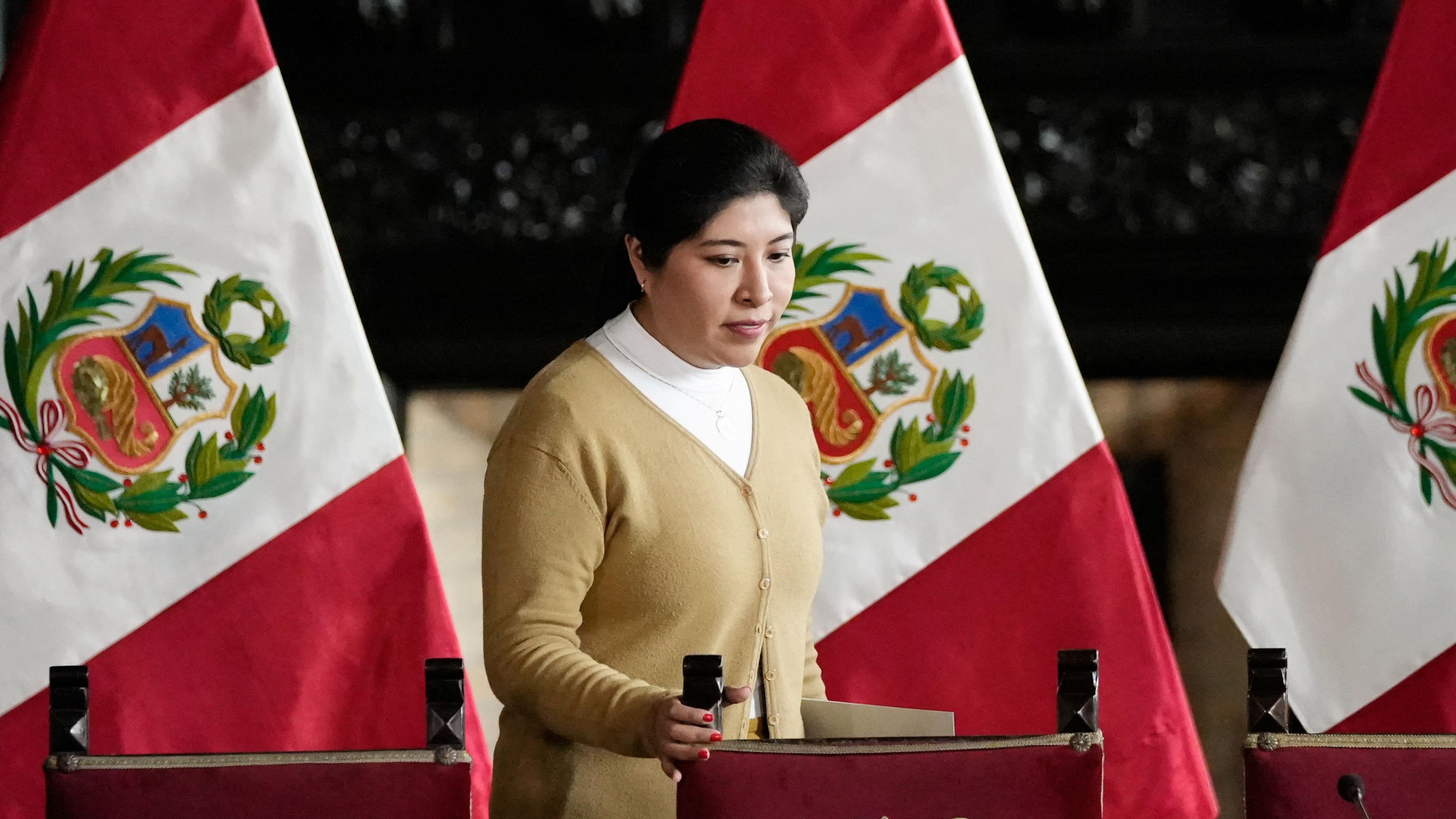 Peru Cuts Ties with Mexico Over Asylum Clash
