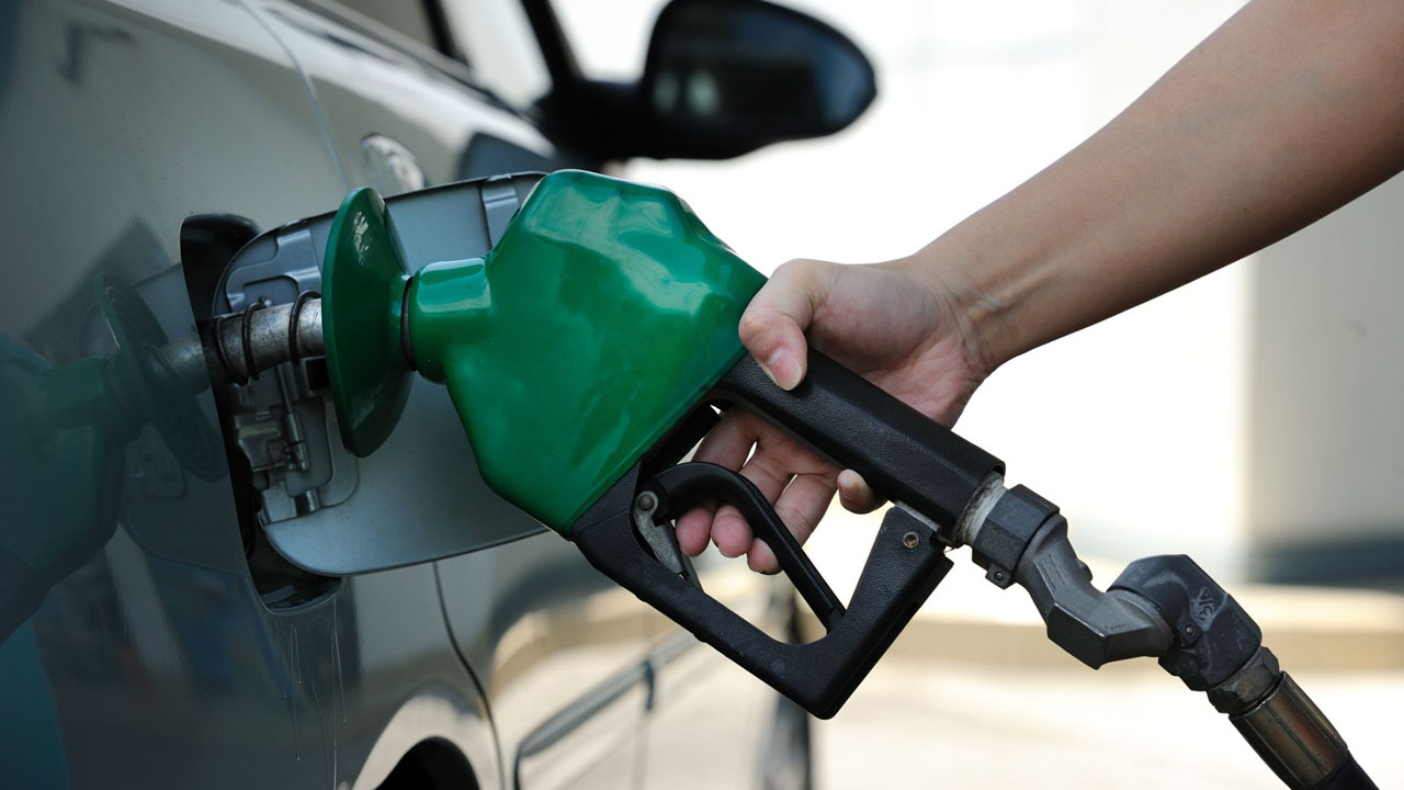 Nigeria’s Petrol Price Dilemma: Why Marketers Resist Cutting Below Dangote’s N739/Litre Benchmark