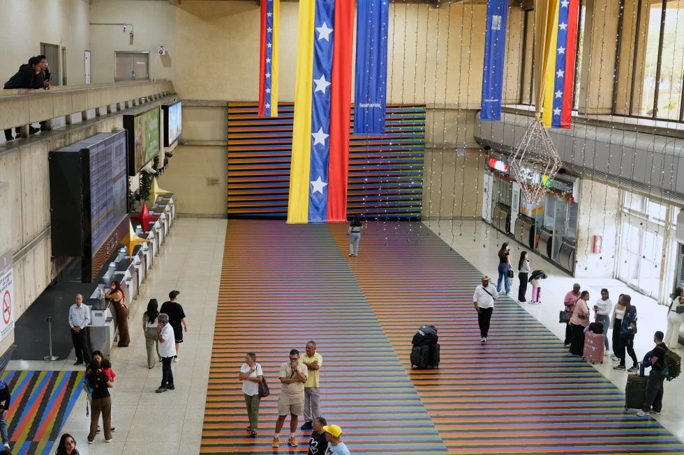 U.S. Reopens Venezuelan Airspace: A Turning Point for Travel, Diplomacy, and Energy Ties