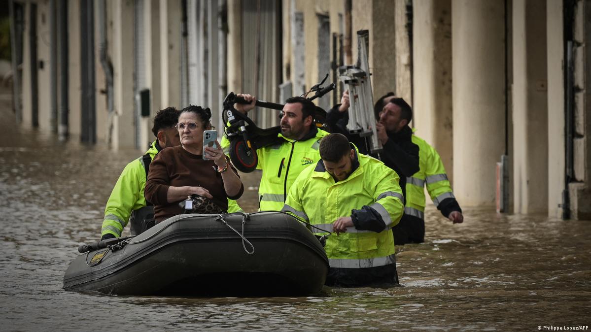 Three Dead, Thousands Without Power After Storm Nils Lashes France and Spain