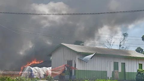 Angry Crowd Sets Ebola Hospital Tents Ablaze in DR Congo Amid Fear and Misinformation
