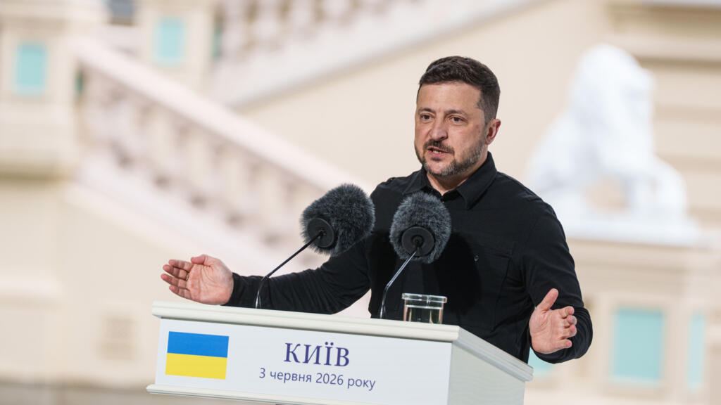 Zelensky Calls for Direct Face-to-Face Talks with Putin in Rare Open Letter Amid War Stalemate