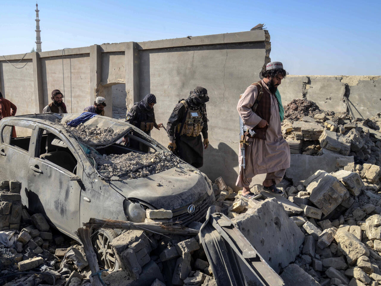 Pakistan Airstrikes Kill Dozens in Afghanistan, Escalating Cross-Border Tensions