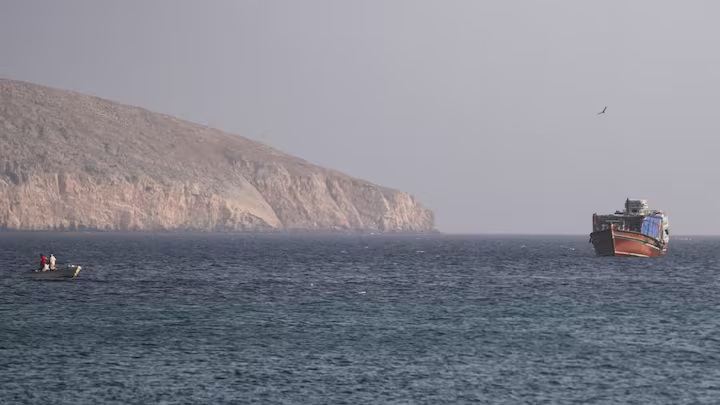 Iran Says Hormuz Will Stay Closed Despite Temporary Route Agreement With Oman