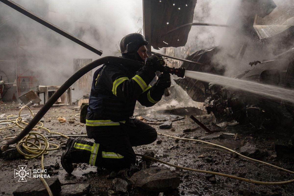 Russian Strikes Leave 600,000 Without Power in Ukraine as Zelensky Condemns Attack